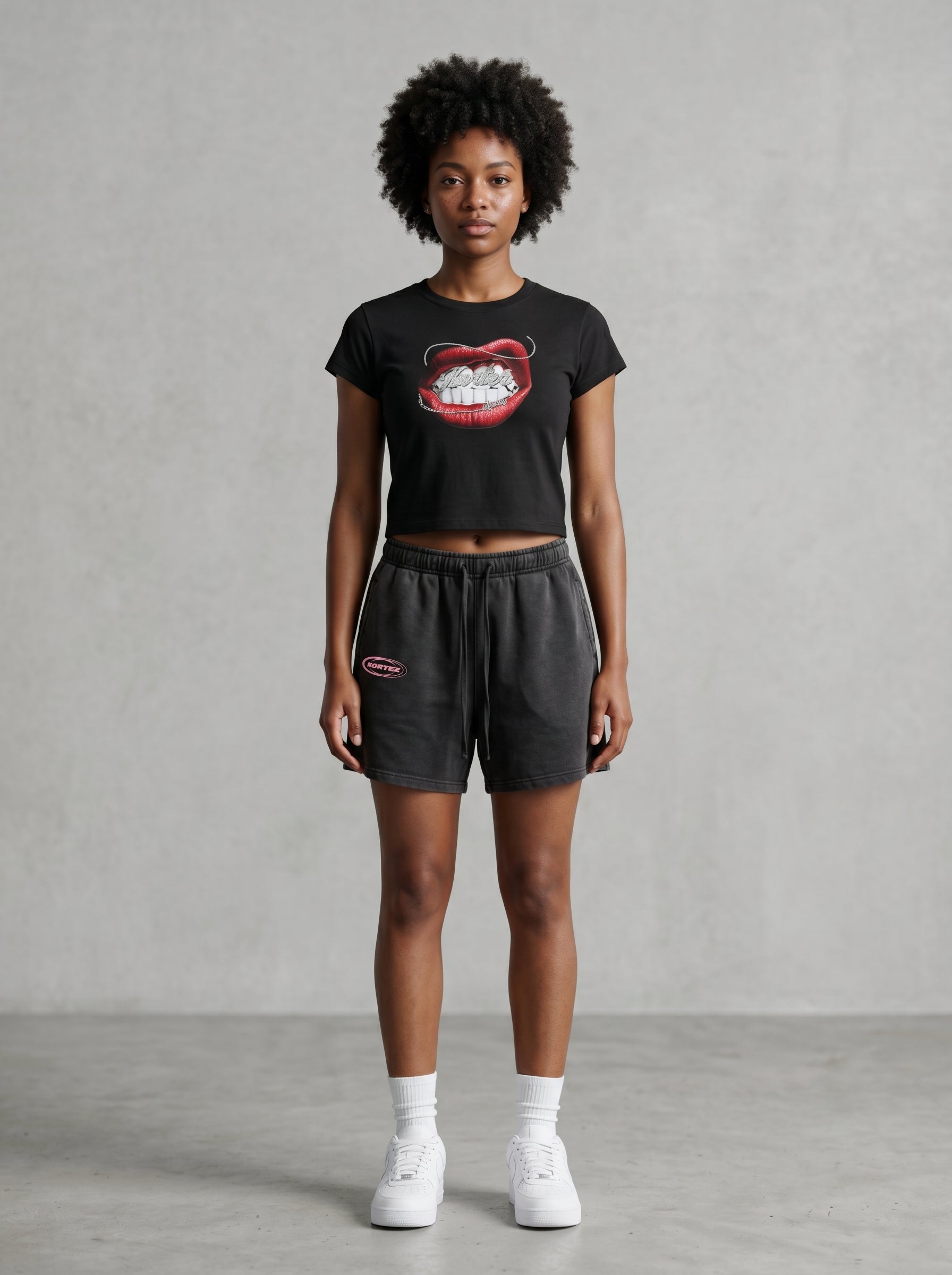 KORTEZ - Slim-Fit Cropped T-Shirt / Black