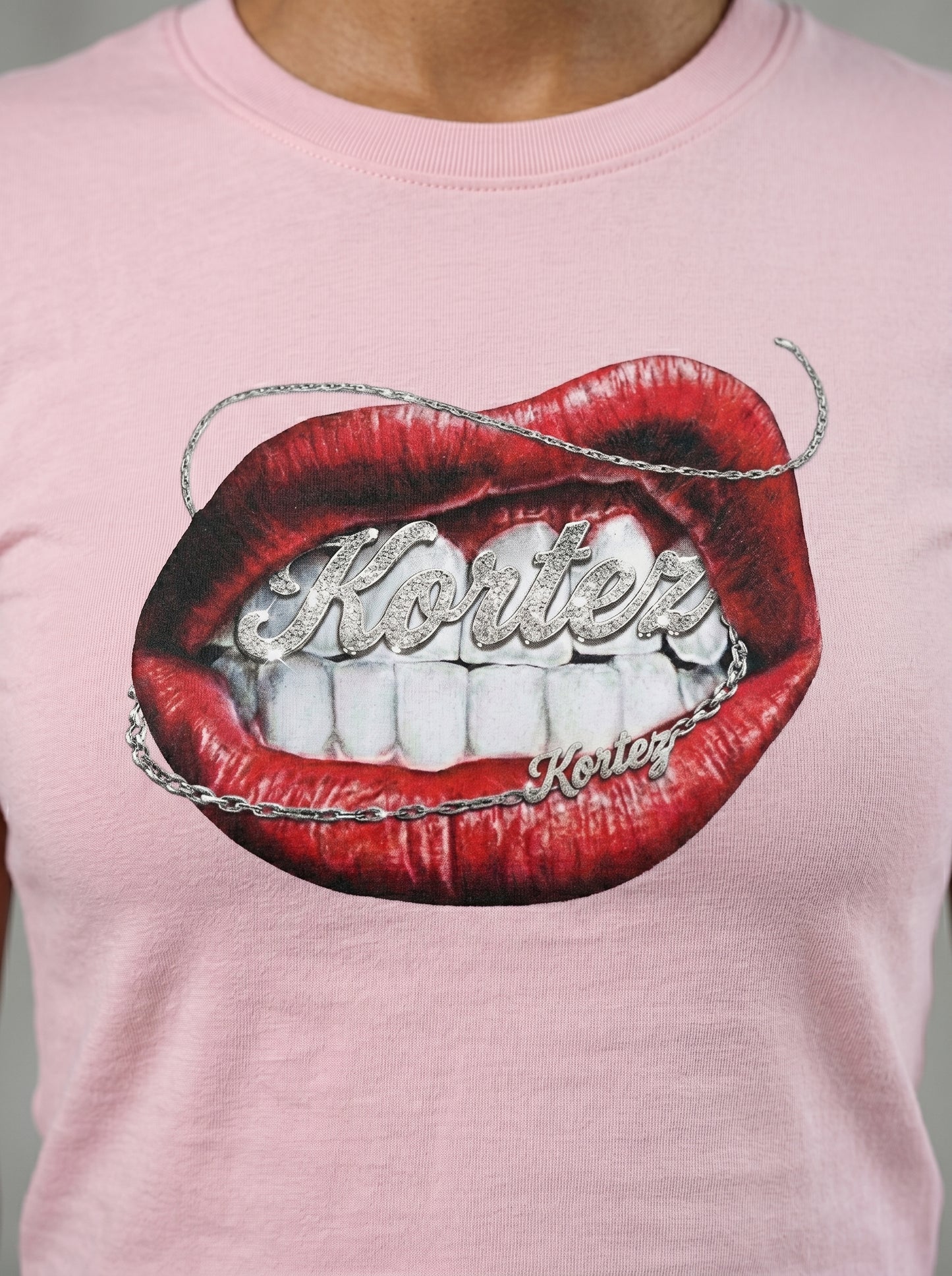 KORTEZ - Slim-Fit Cropped T-Shirt / Pink