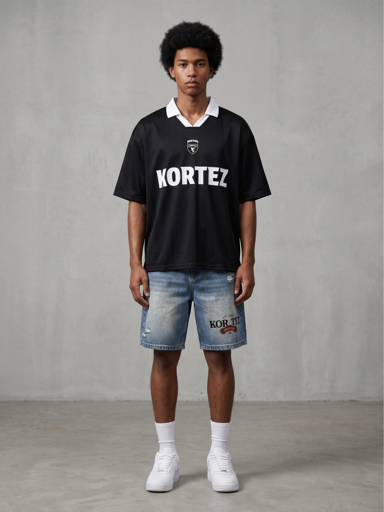 KORTEZ - Striped Soccer Jersey / Black